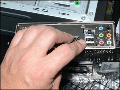 04-Osazení back plate.jpg