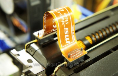 nvidia-gtx-550-ti-sli-sli-bridge.jpg