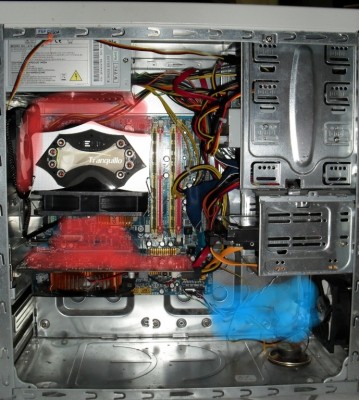 Skříň PC s označením tepla.jpg